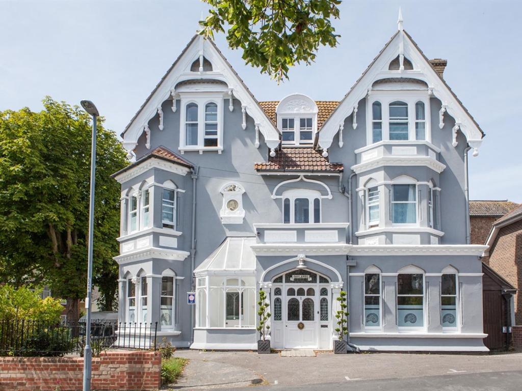 Oaklands 4* Weymouth